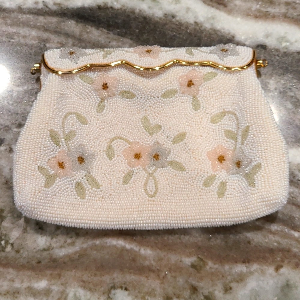 Rare 1950's hand made coquetye Clutch